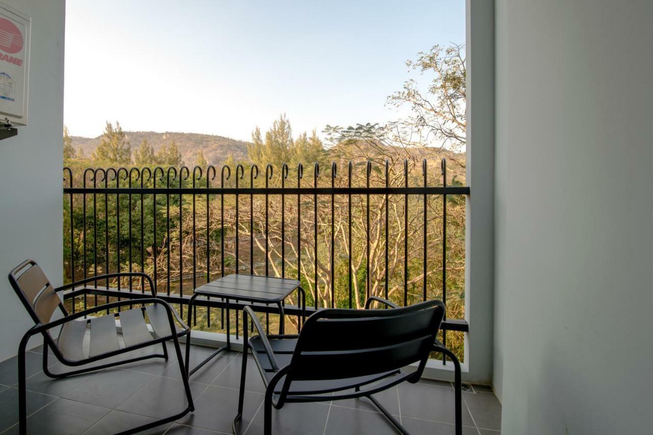 Апартаменты Courtyard Khaoyai By Jp Му-Си Экстерьер фото